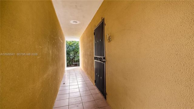 4390 W 12th Lane 18B, Hialeah, FL 33012