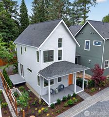 11739 40th Avenue NE #B, Seattle, WA 98125