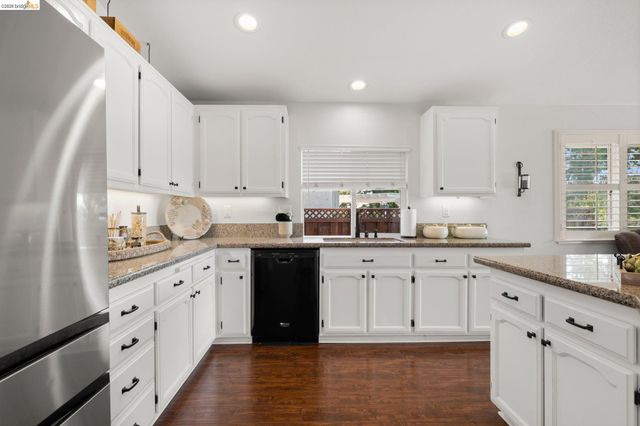 2212 Colonial Ct, Discovery Bay, CA 94505