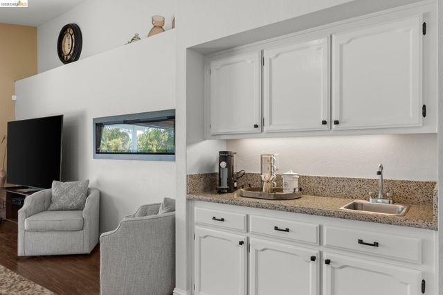2212 Colonial Ct, Discovery Bay, CA 94505