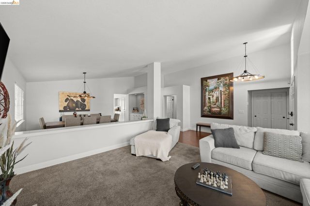 2212 Colonial Ct, Discovery Bay, CA 94505