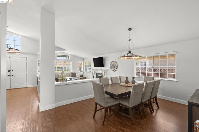 2212 Colonial Ct, Discovery Bay, CA 94505