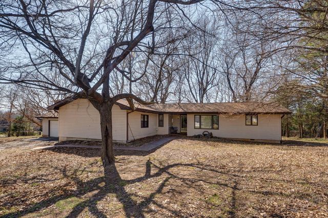 715 S Farm Road 193, Springfield, MO 65809