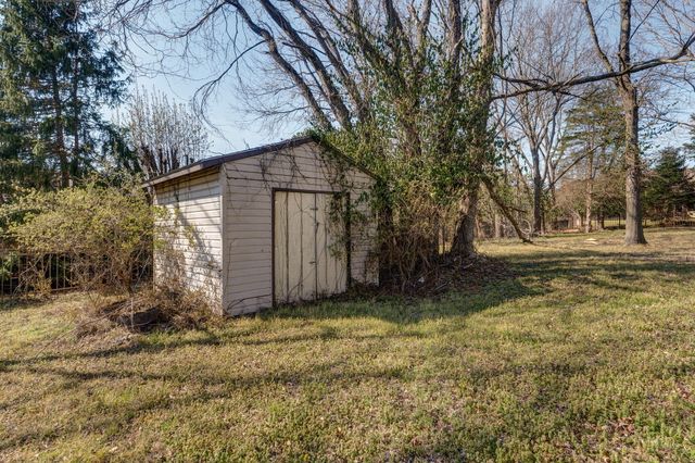 715 S Farm Road 193, Springfield, MO 65809