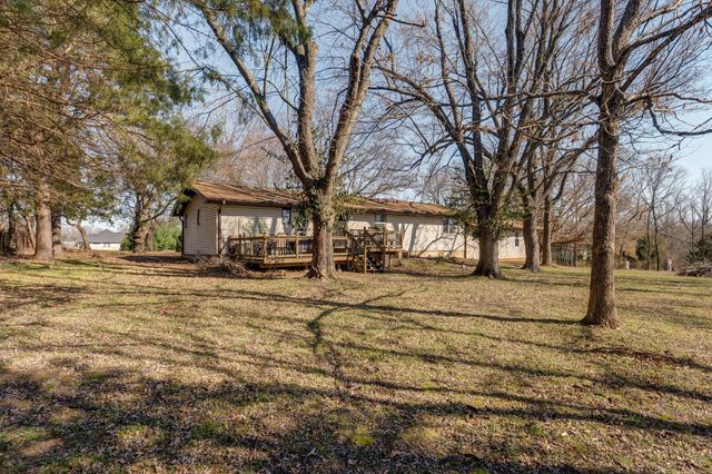 715 S Farm Road 193, Springfield, MO 65809