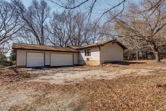 715 S Farm Road 193, Springfield, MO 65809