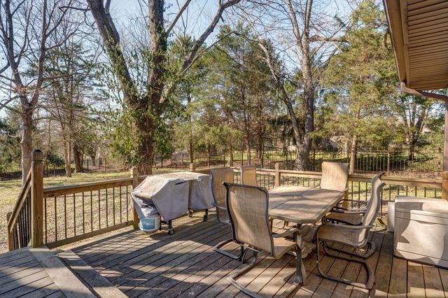 715 S Farm Road 193, Springfield, MO 65809