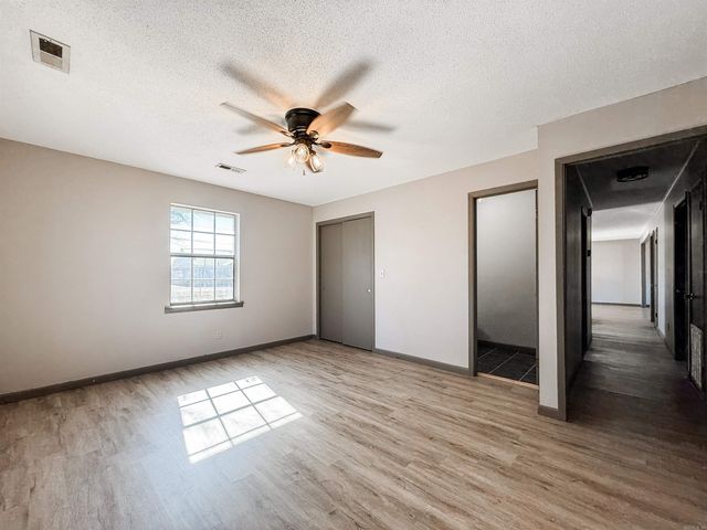 357 Barry St, Wynne, AR 72396