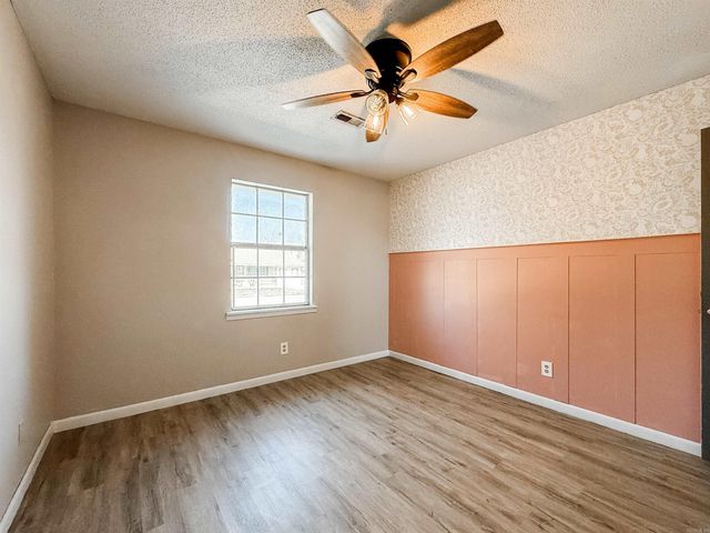 357 Barry St, Wynne, AR 72396