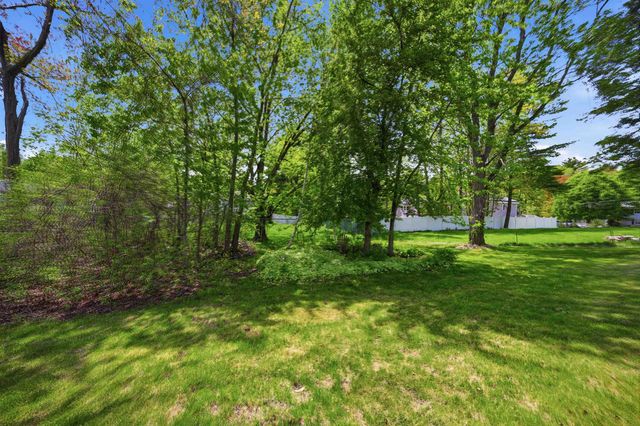 43 Matthias Street, Salem, NH 03079