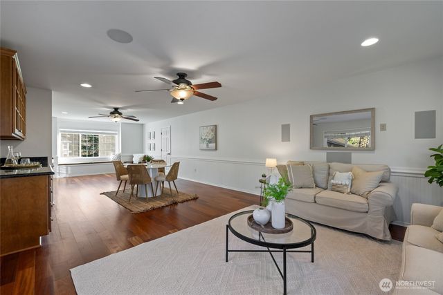 16209 205th Place SE, Renton, WA 98059