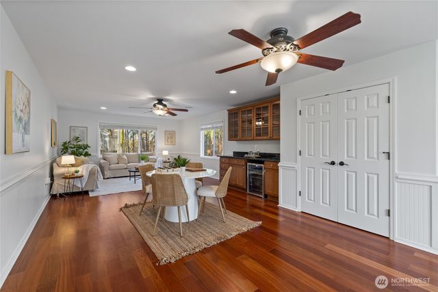 16209 205th Place SE, Renton, WA 98059