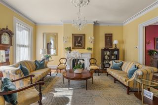 18 Hereford St, Boston, MA 02115