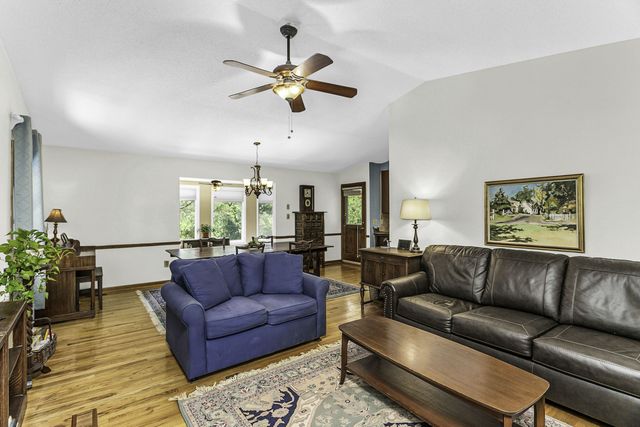 1112 Meadowbrook Trail, Hillsborough, NC 27278