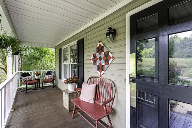 1112 Meadowbrook Trail, Hillsborough, NC 27278