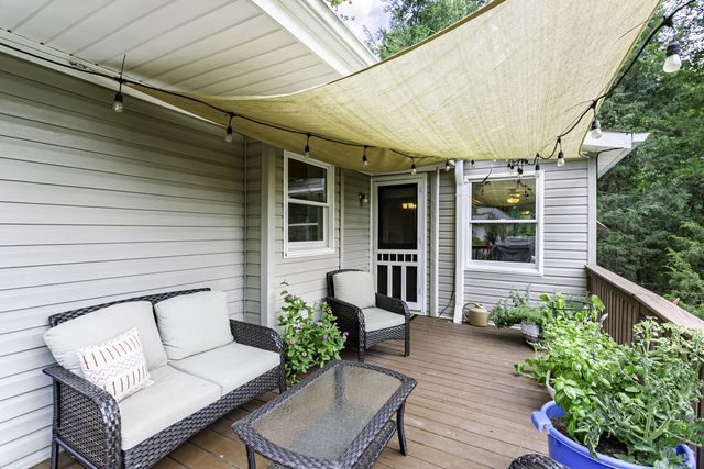 1112 Meadowbrook Trail, Hillsborough, NC 27278