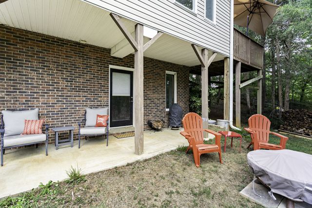 1112 Meadowbrook Trail, Hillsborough, NC 27278
