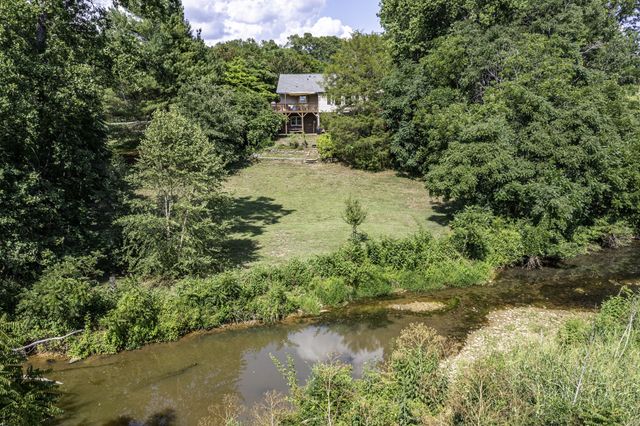 1112 Meadowbrook Trail, Hillsborough, NC 27278