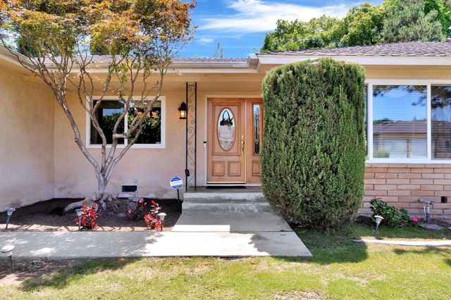 1141 E Paul Avenue, Fresno, CA 93710