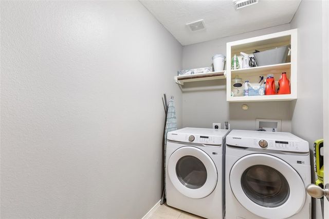 1722 Penina Drive, Crosby, TX 77532