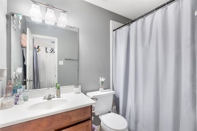 1722 Penina Drive, Crosby, TX 77532