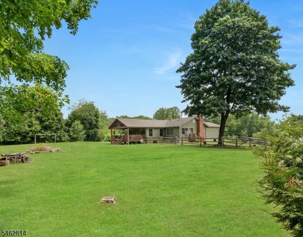 4 Northbrae Dr, Rockaway Twp., NJ 07005