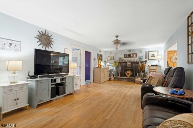 4 Northbrae Dr, Rockaway Twp., NJ 07005