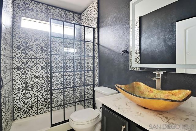 4463 Home Ave 5, San Diego, CA 92105