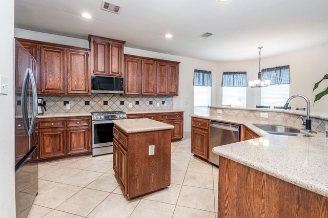 907 Colorado Springs Court, Spring, TX 77373