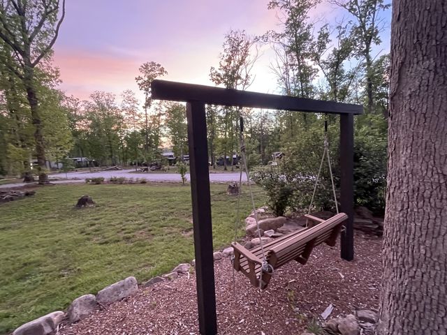 318 Waters Edge Way, Tracy City, TN 37387