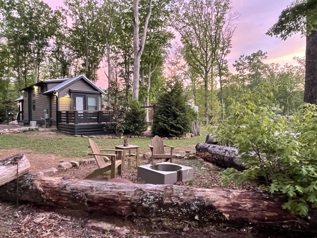 318 Waters Edge Way, Tracy City, TN 37387