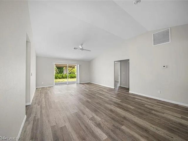 202 NW 25th PL, Cape Coral, FL 33993