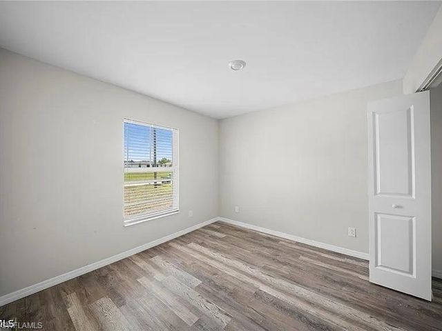 202 NW 25th PL, Cape Coral, FL 33993