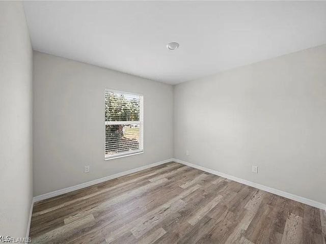 202 NW 25th PL, Cape Coral, FL 33993