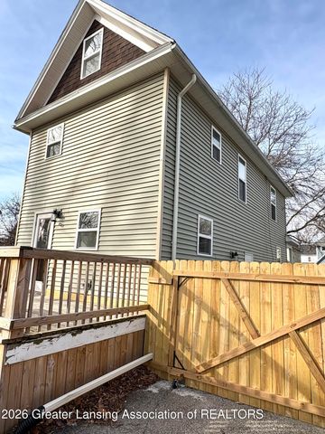 1233 W Michigan Avenue, Lansing, MI 48915