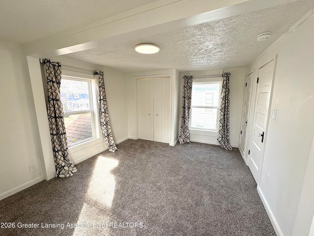 1233 W Michigan Avenue, Lansing, MI 48915