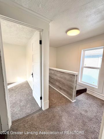 1233 W Michigan Avenue, Lansing, MI 48915