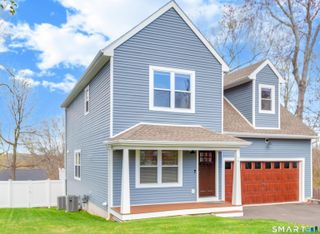 14 Bellview Road, Branford, CT 06405