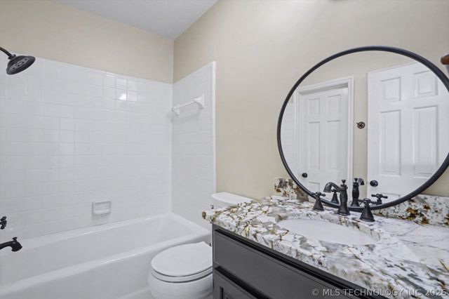 817 Countrywood Way, Sapulpa, OK 74066