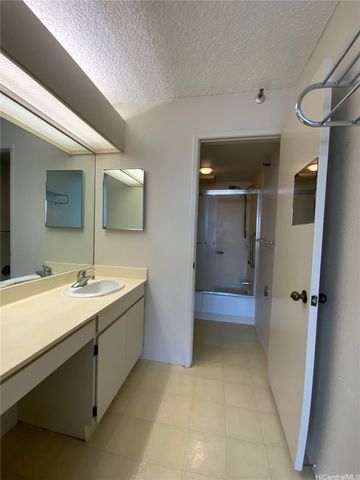 1517 Makiki Street 1203, Honolulu, HI 96822