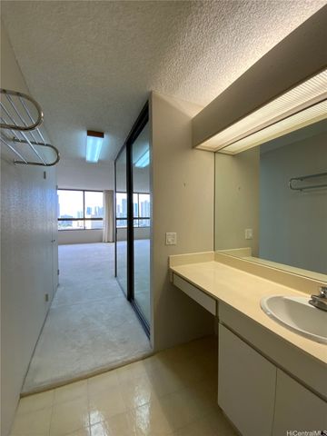 1517 Makiki Street 1203, Honolulu, HI 96822