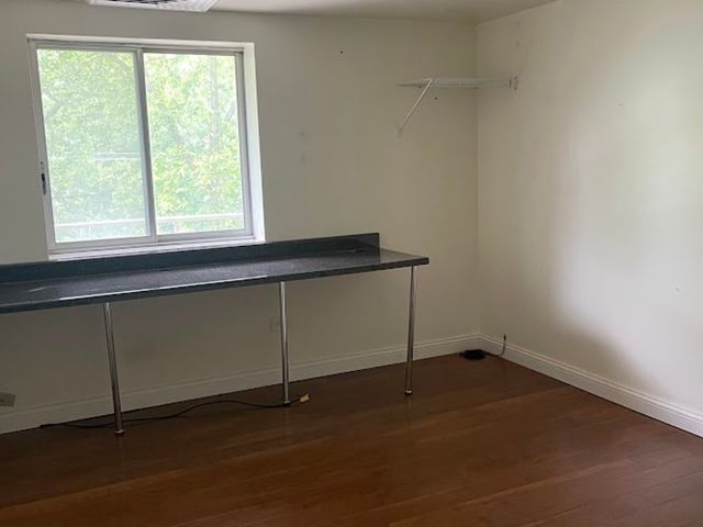 110 W Butterfield Road 402S, Elmhurst, IL 60126