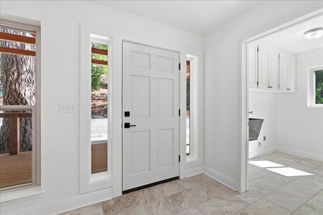 4057 Casselbarry Ct, Pollock Pines, CA 95726