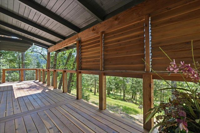 4057 Casselbarry Ct, Pollock Pines, CA 95726
