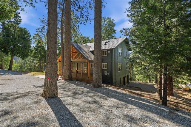 4057 Casselbarry Ct, Pollock Pines, CA 95726
