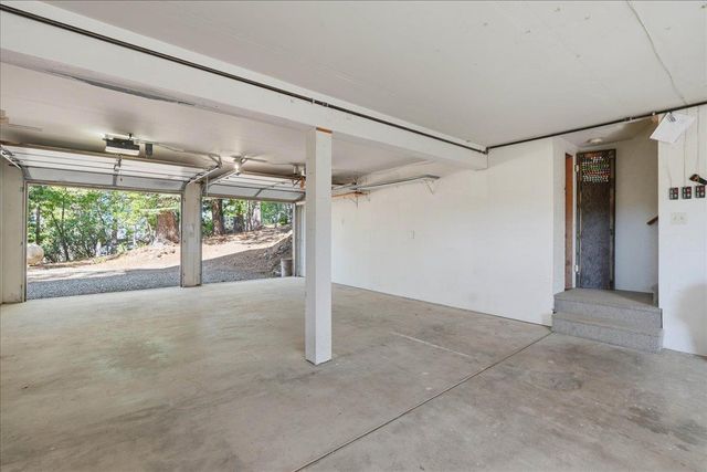 4057 Casselbarry Ct, Pollock Pines, CA 95726