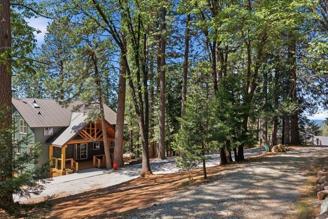 4057 Casselbarry Ct, Pollock Pines, CA 95726
