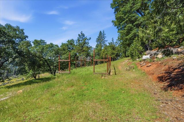 4057 Casselbarry Ct, Pollock Pines, CA 95726