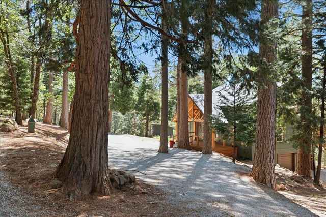4057 Casselbarry Ct, Pollock Pines, CA 95726