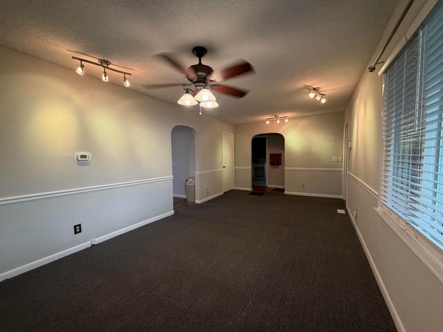 188 Rolling Acres Drive, Frankfort, KY 40601